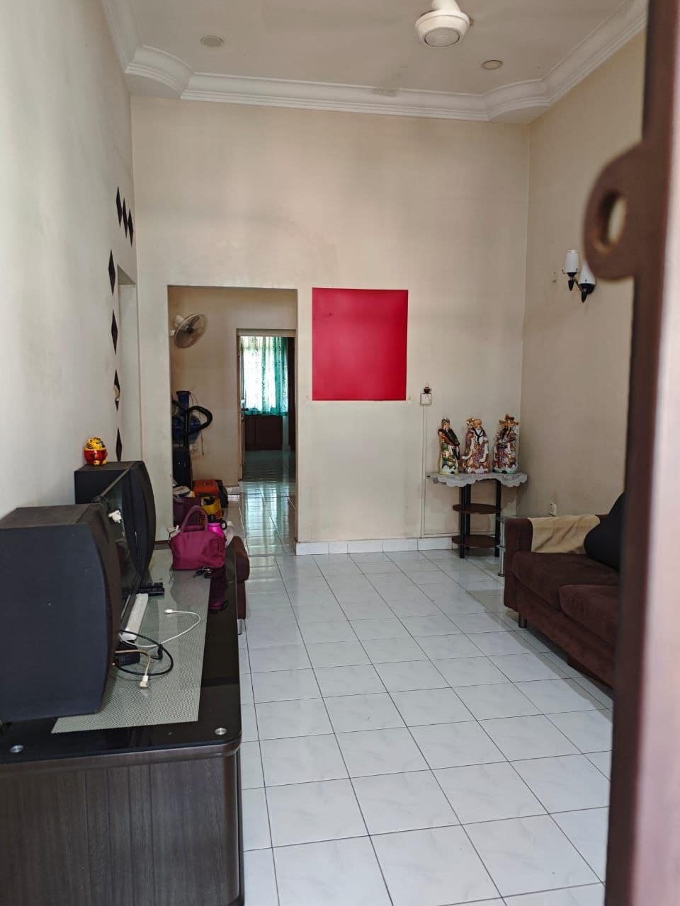 Single Storey Terrace Taman Molek – photo 1