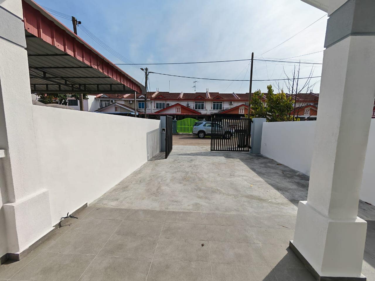 2-Storey Low Medium Cost House Jalan Nusaria 9/2, Taman Nusantara – photo 1