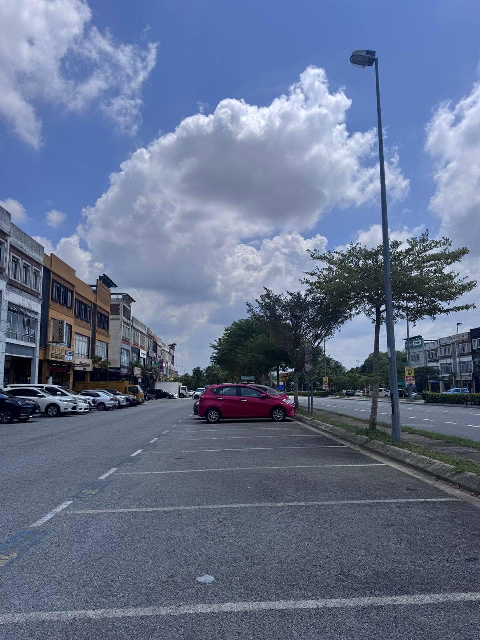 3-Storey Shoplot Taman Nusa Sentral – photo 1