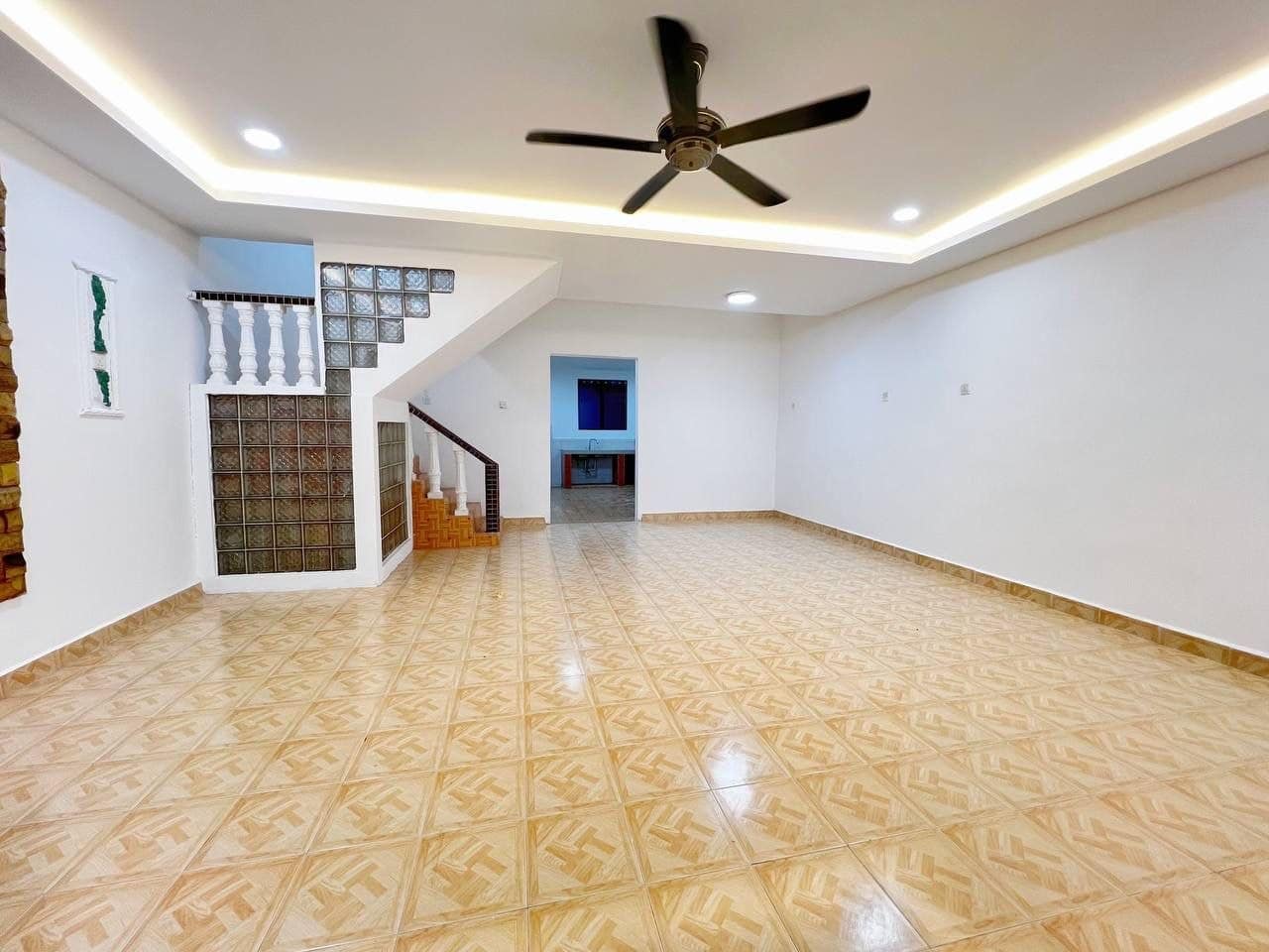 2-Storey Terrace Taman Bukit Kempas – photo 1