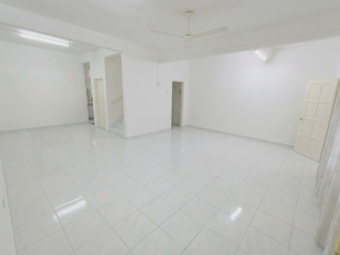 2-Storey Terrace House Taman Pulai Utama – photo 1