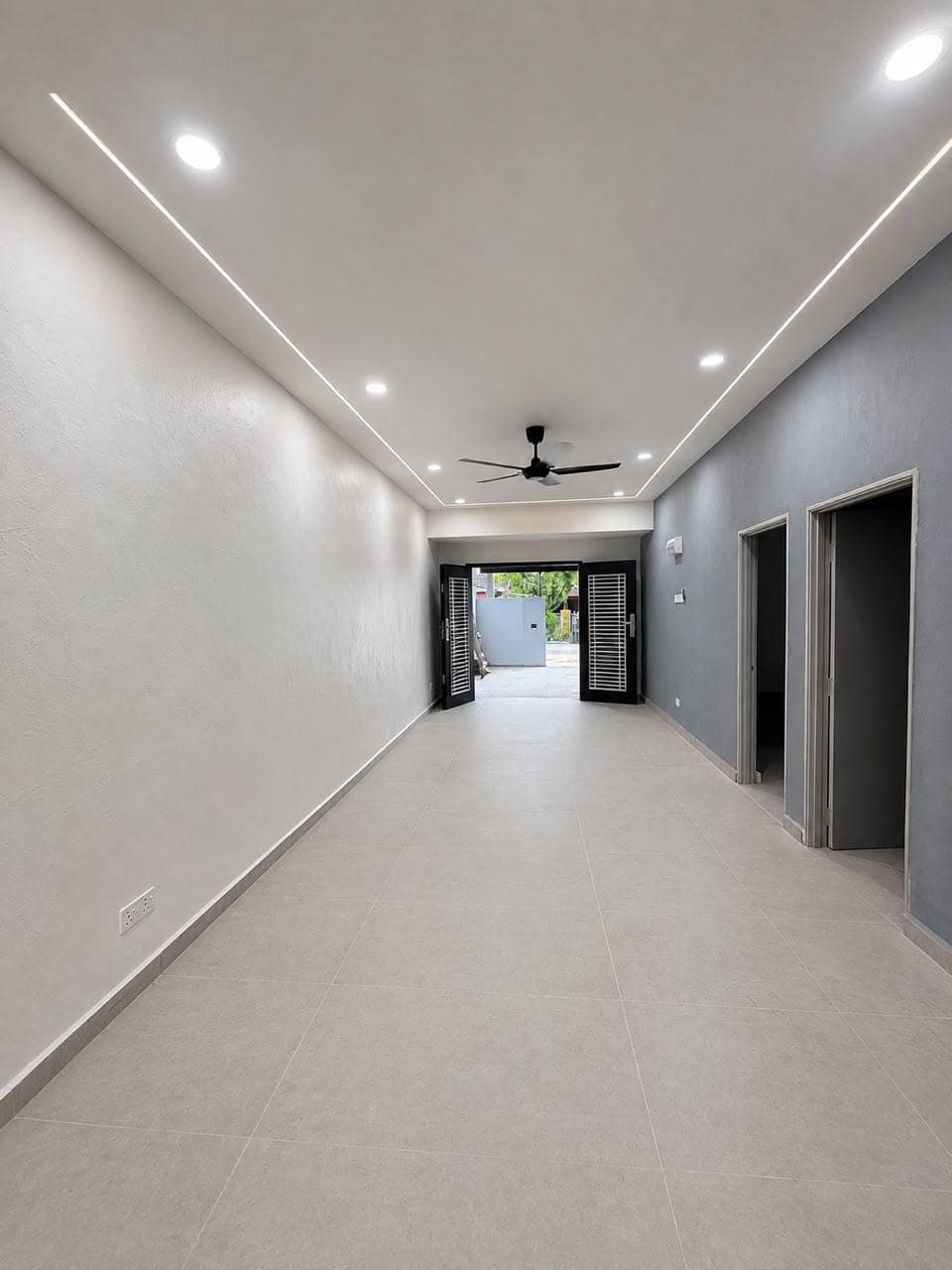 Single Storey Terrace Taman Ungku Tun Aminah – photo 1