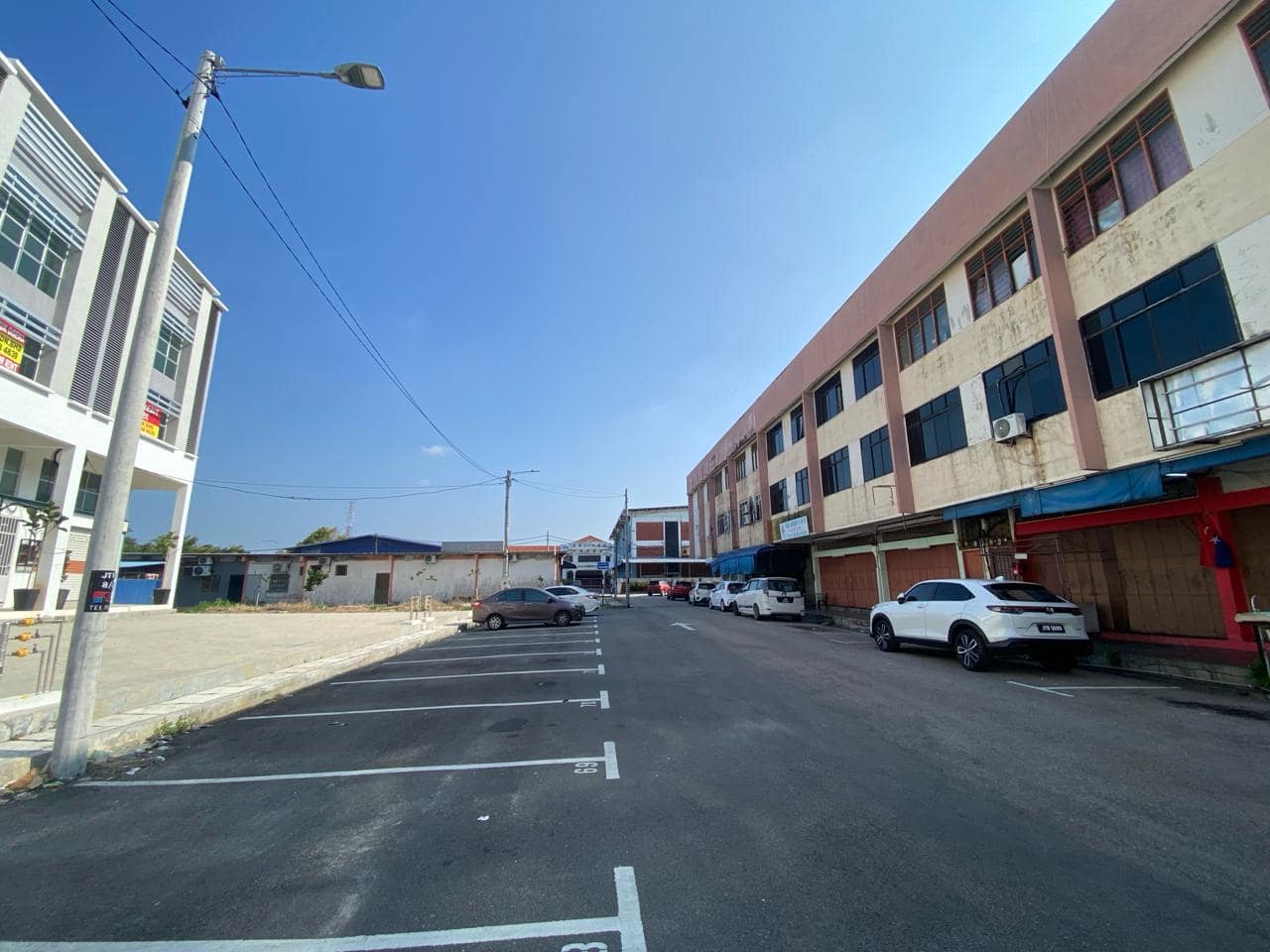 3-Storey Shoplot Jalan Teo Kang Sui, Pontian – photo 1