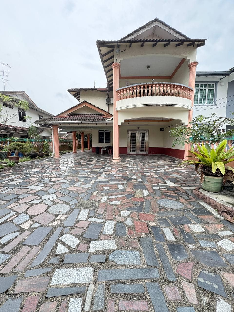 2-Storey Semi-D Taman Bukit Kempas – photo 1