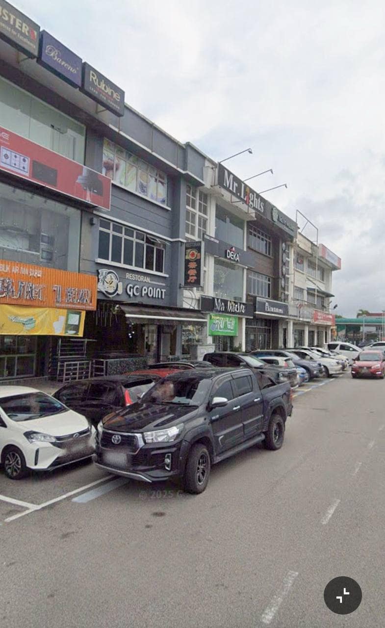 3 Storey Shoplot Nusa Bestari – photo 1