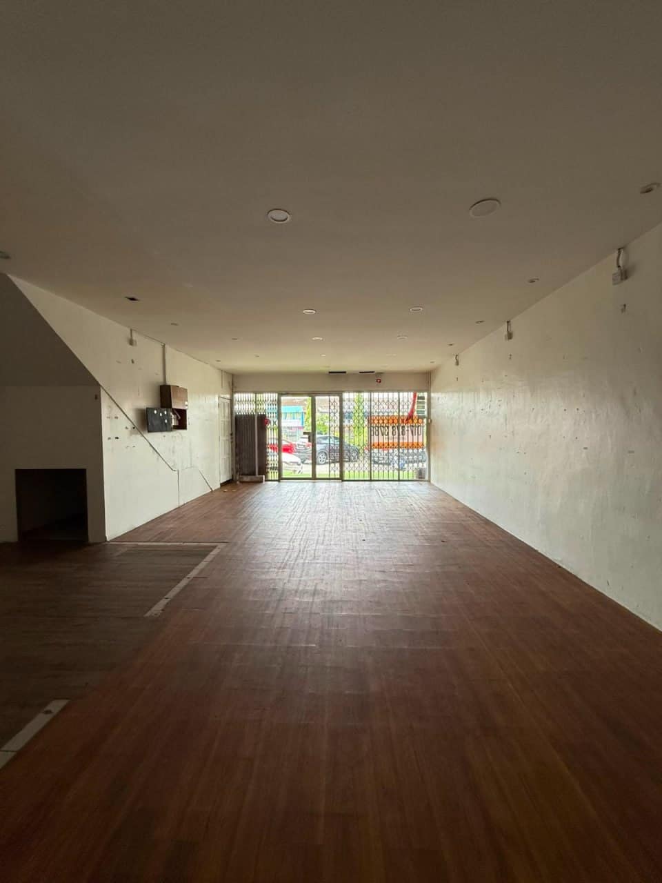 Double storey shoplot Jalan Nakhoda – photo 1