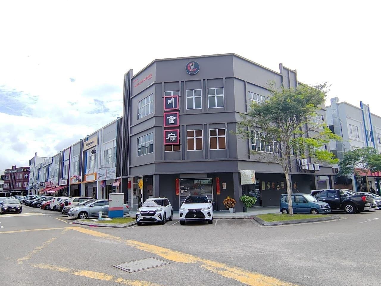 3 Storey Shoplot Vervocity @ Bandar Indahpura – photo 1