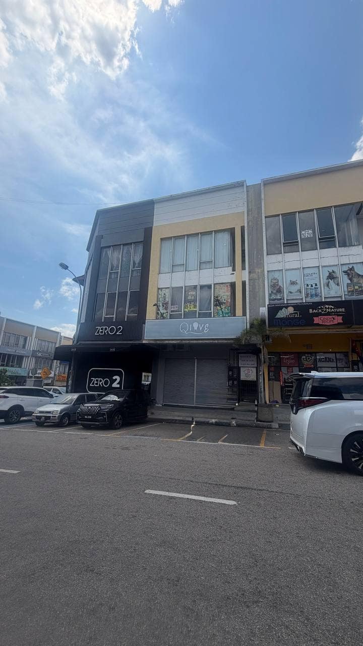 3-Storey Shoplot Taman Ungku Tun Aminah – photo 1