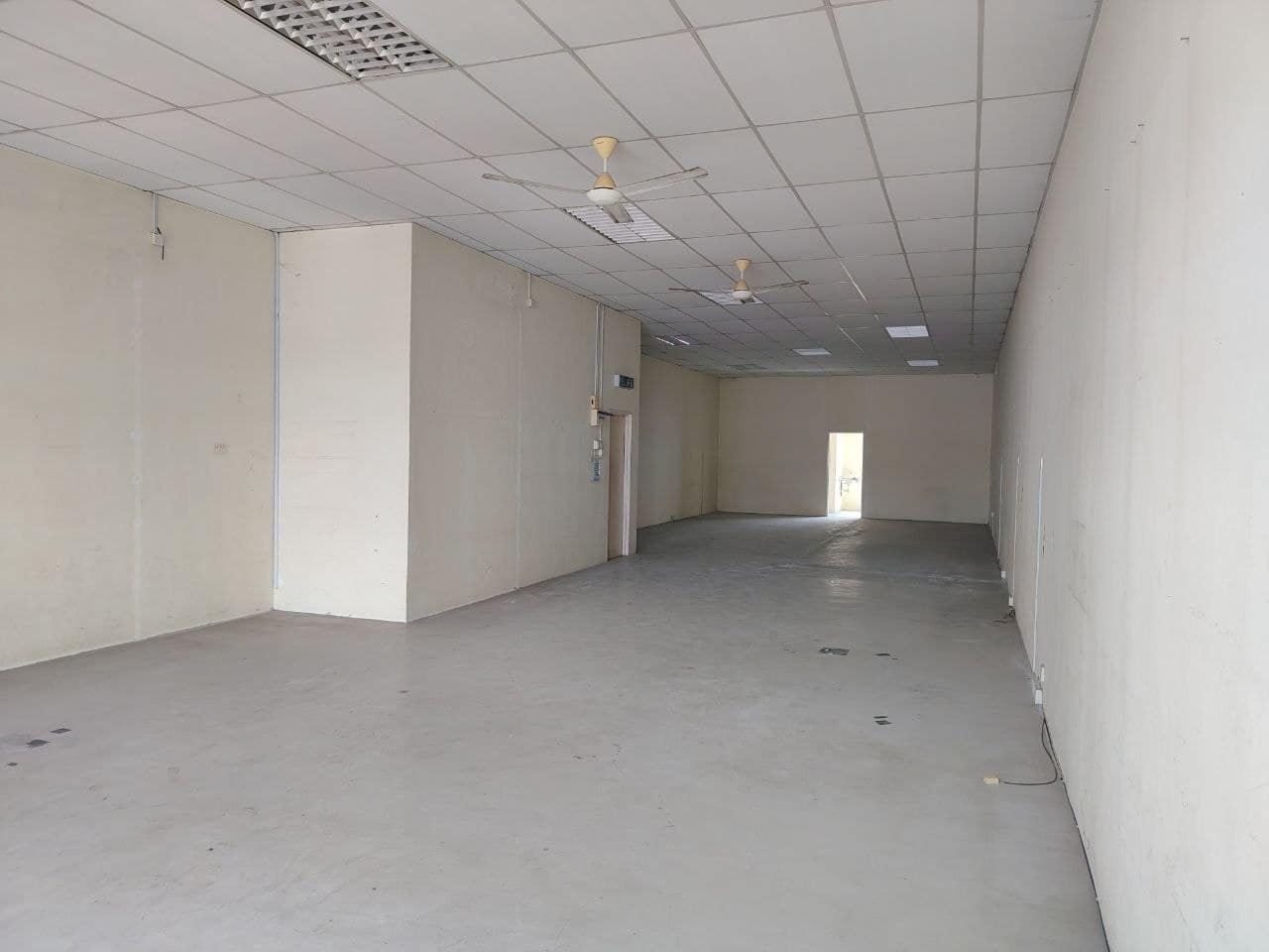 2-Storey Shoplot Taman Daya – photo 1