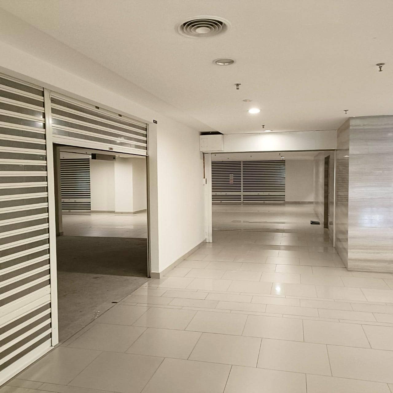 Shopping Lot Meridin Medini – photo 1