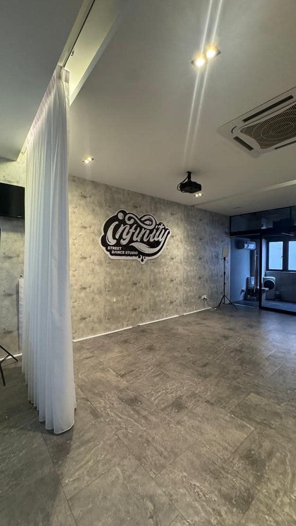 *出顶店屋 Starbucks同一排*
Eco Botanic 1,800sqft
楼上1楼 1st… – photo 1