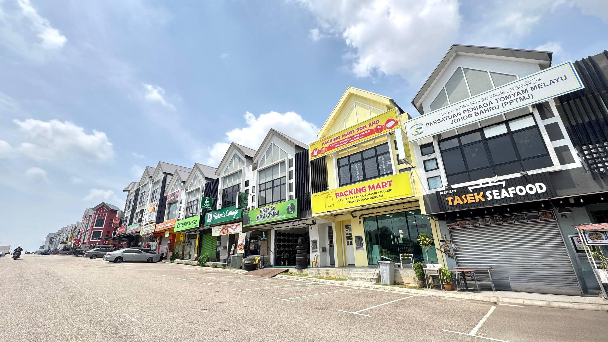 2-Storey Shoplot Pasir Gudang – photo 1