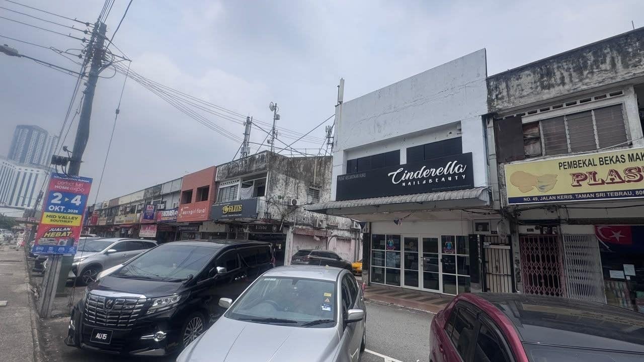 2-Storey Shoplot Jalan Keris – photo 1