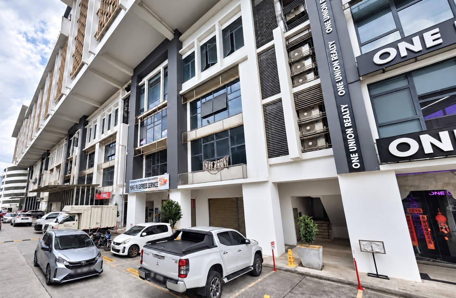 Shop Office 1 Tebrau – photo 1