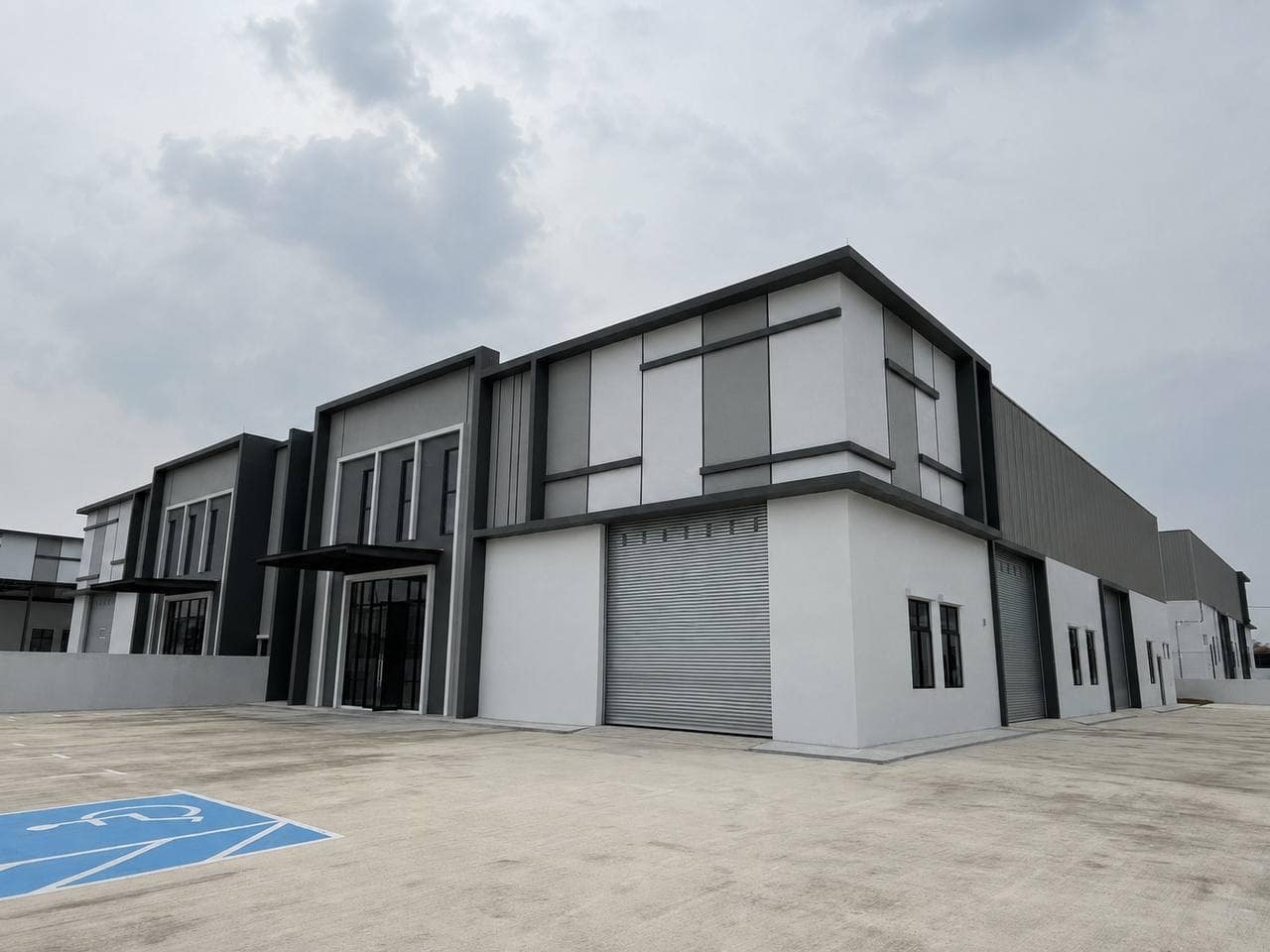 1-Storey Semi-Detached Factory Eco Business Park 1, Phase 3 – photo 1