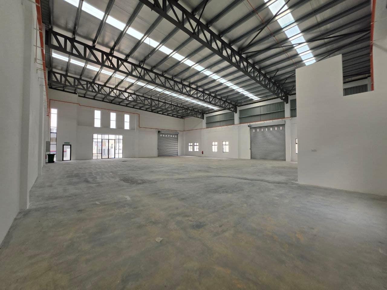 1.5 Storey Semi-D Factory Eco Business Park 1 Phase 3 – photo 1