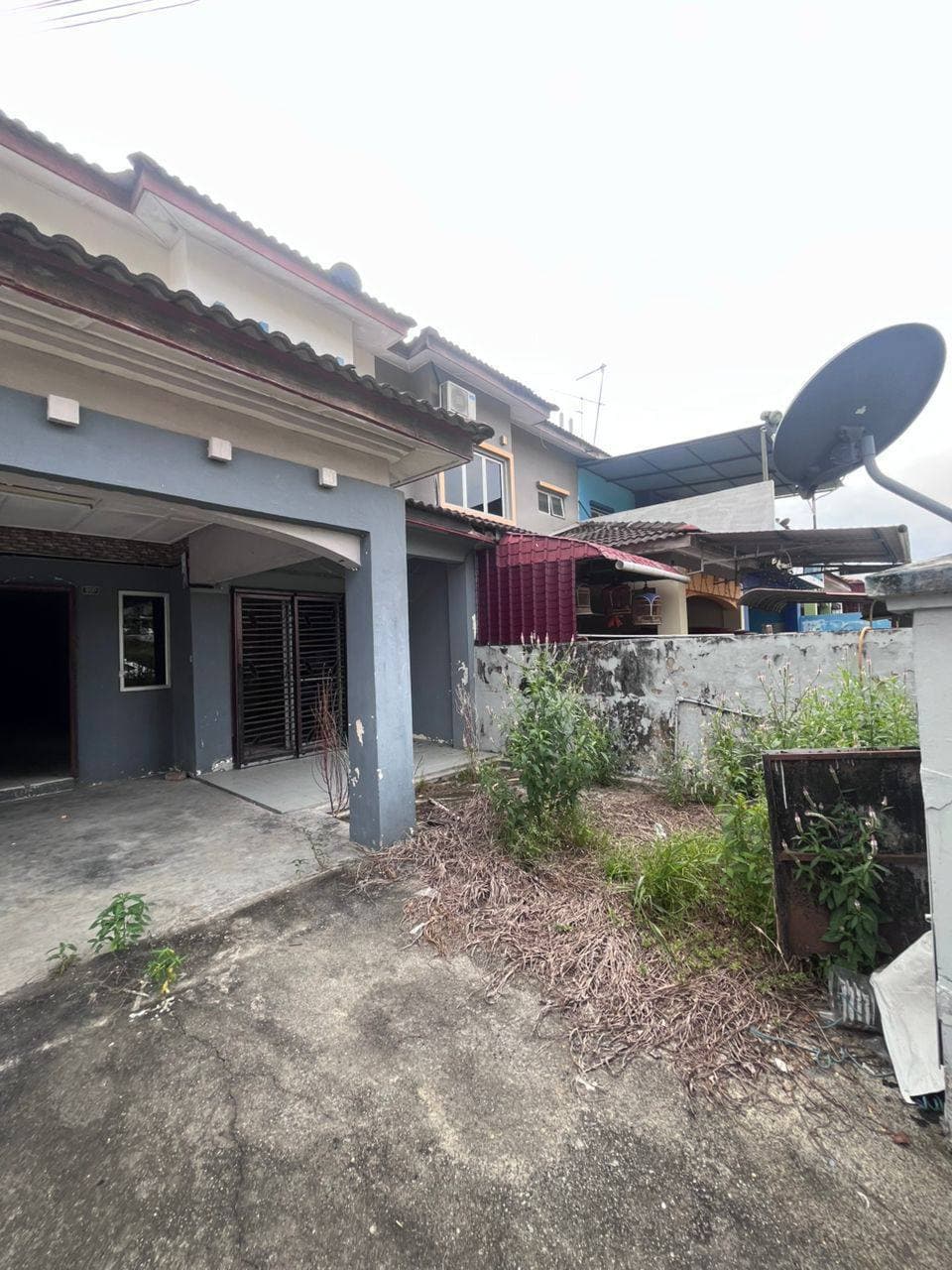 Double Storey End Lot Taman Sri Putri 8