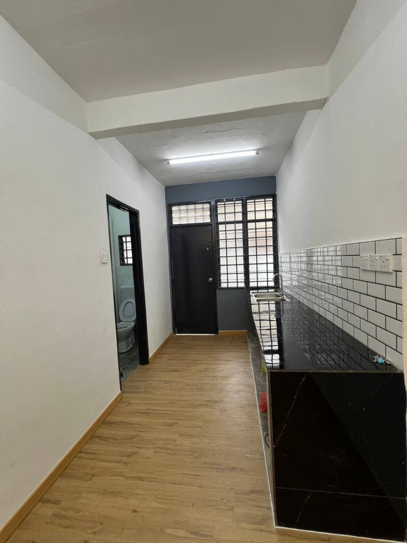 1.5 Storey Terrace Taman Perling 13