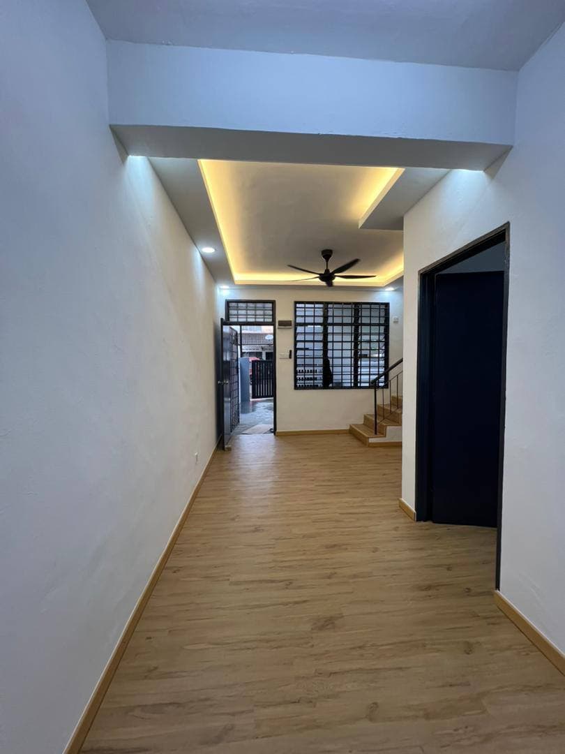 1.5 Storey Terrace Taman Perling 14