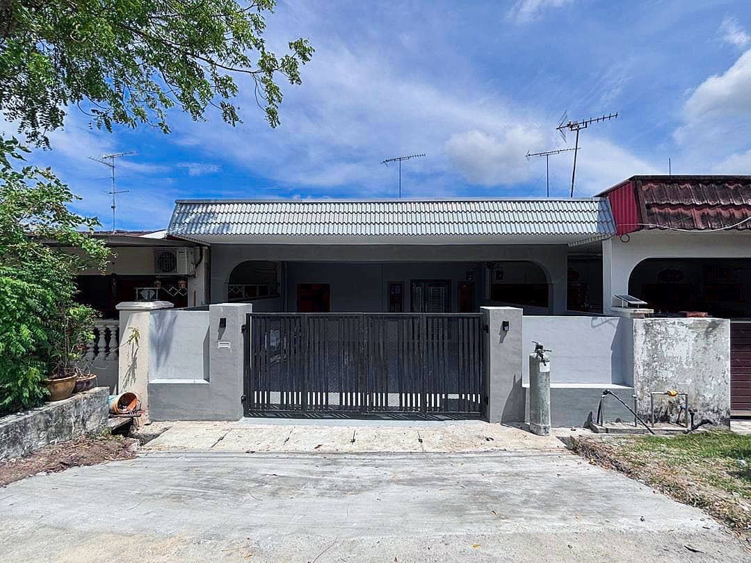 Double Storey Low Medium Cost Tmn Puteri Wangsa Ulu Tiram