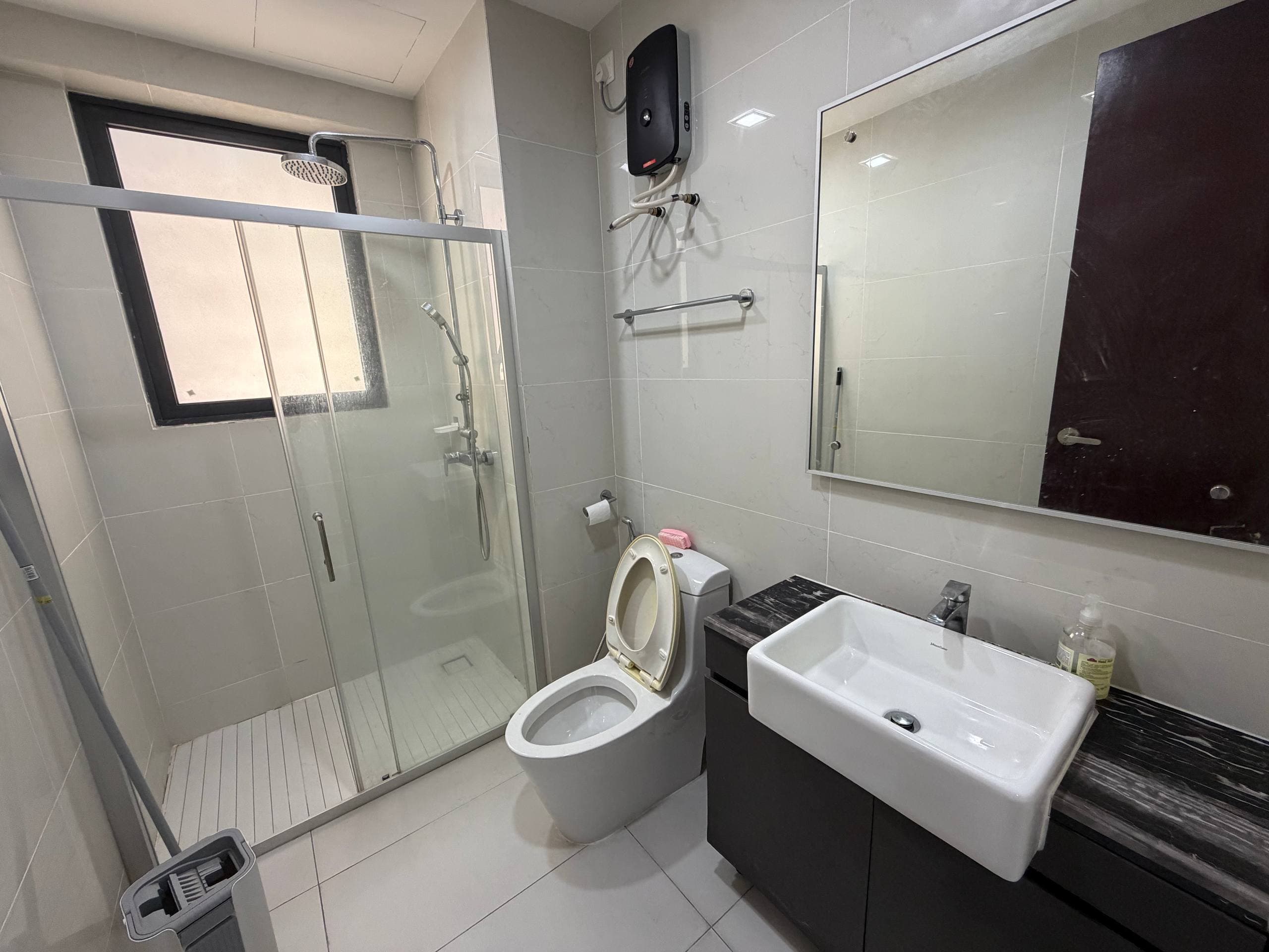 Condominium Country Garden Danga Bay 11