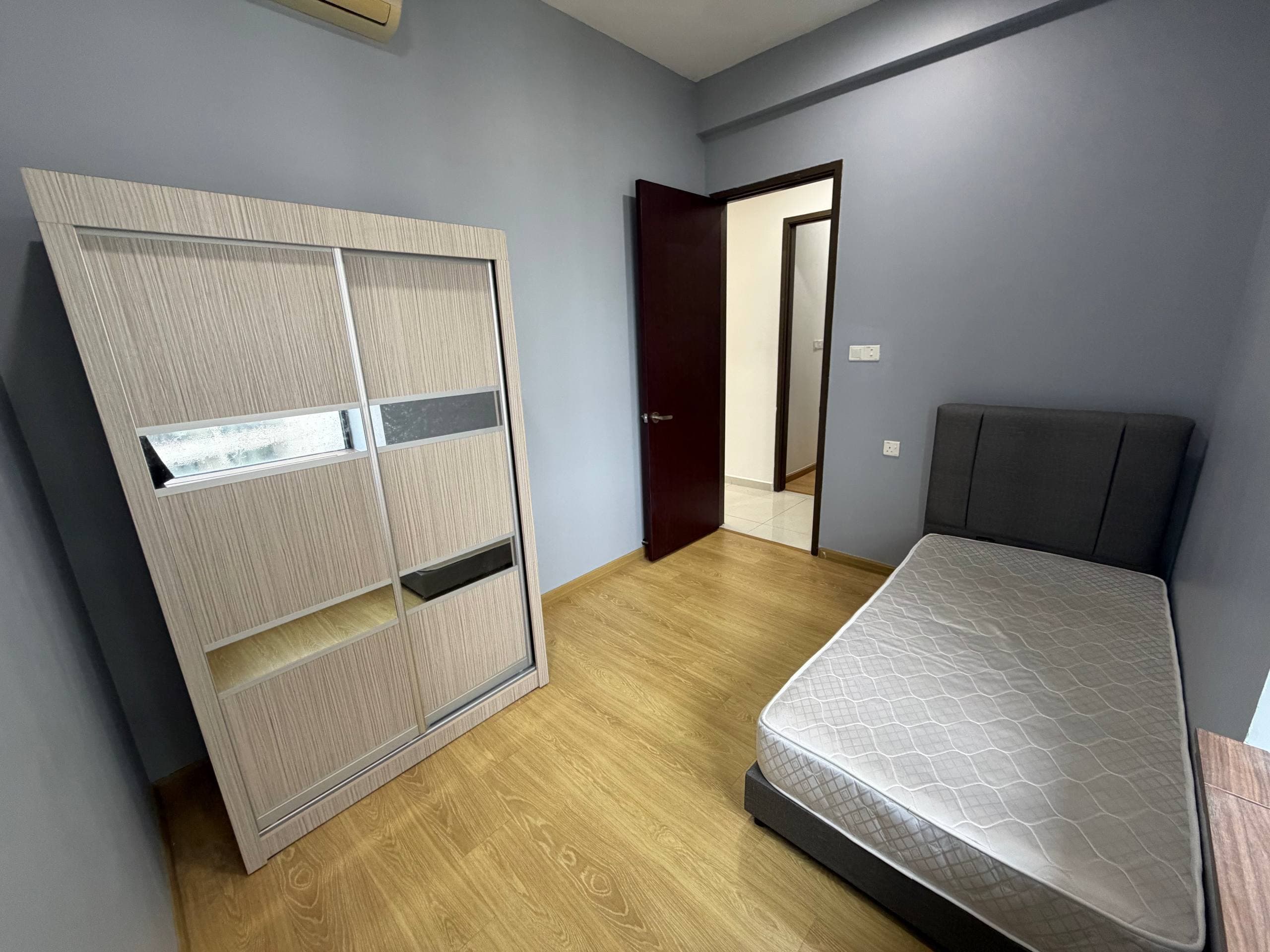 Condominium Country Garden Danga Bay 13