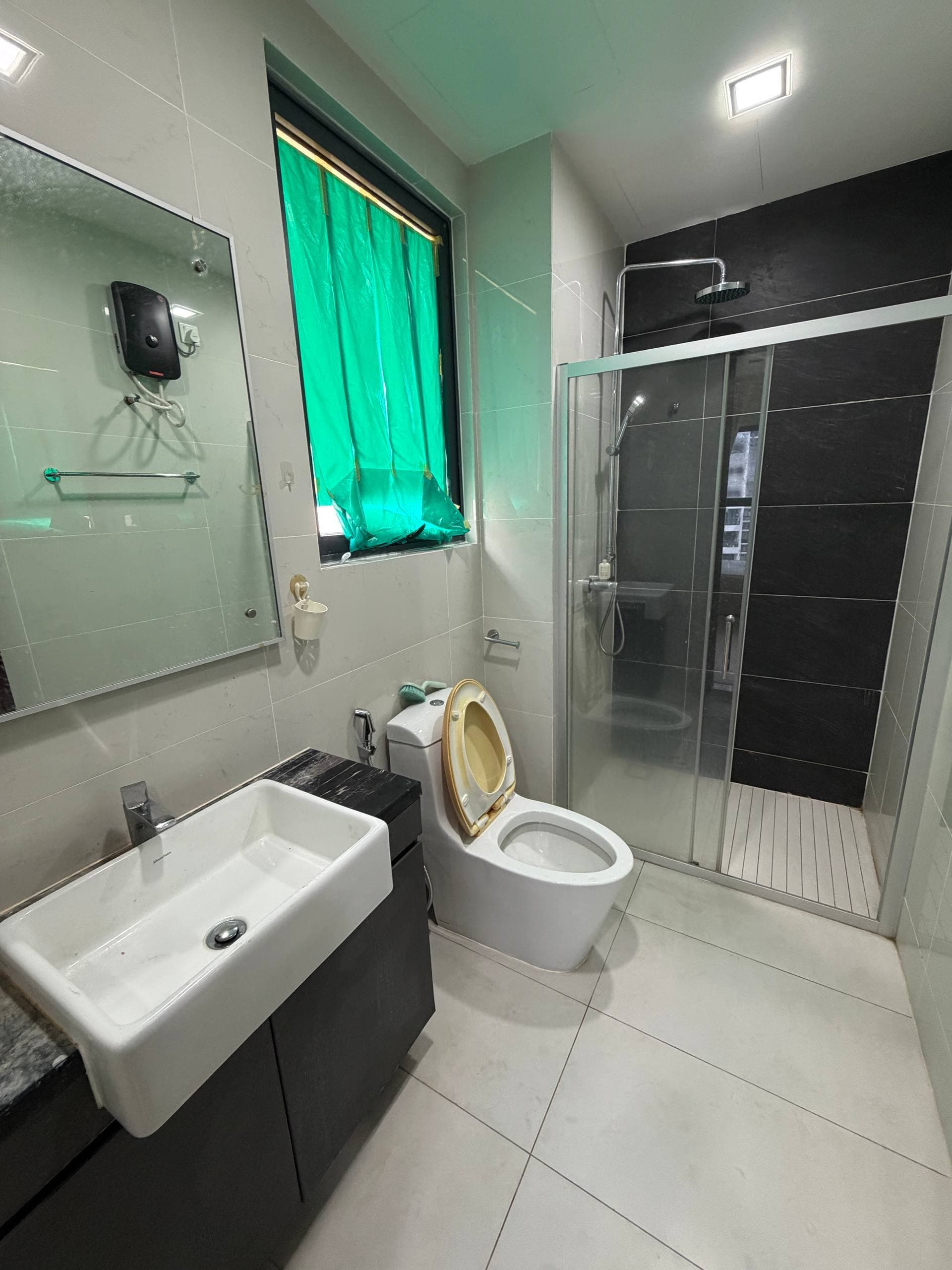 Condominium Country Garden Danga Bay 18