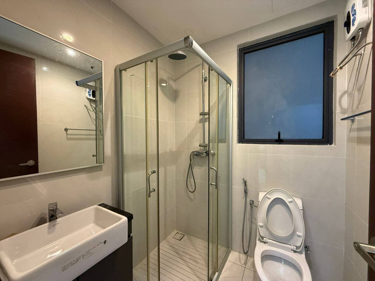 Condominium Danga Bay 9