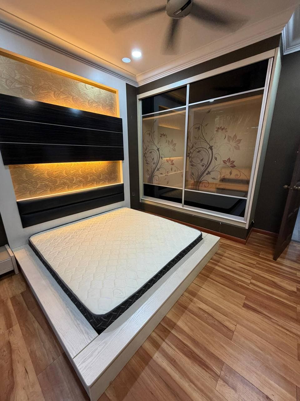 Double Storey Terrace Bukit Indah 18