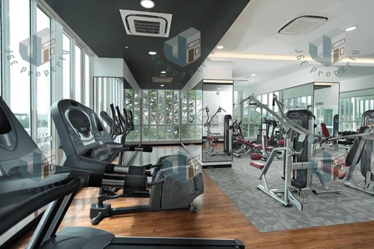 Condominium TriTower Residence 12