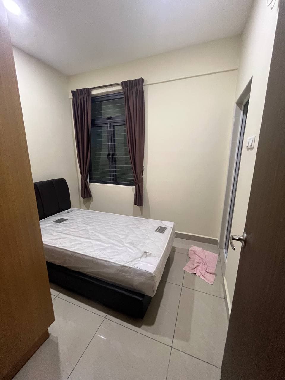 Service Apartment Taman Kempas Indah 13