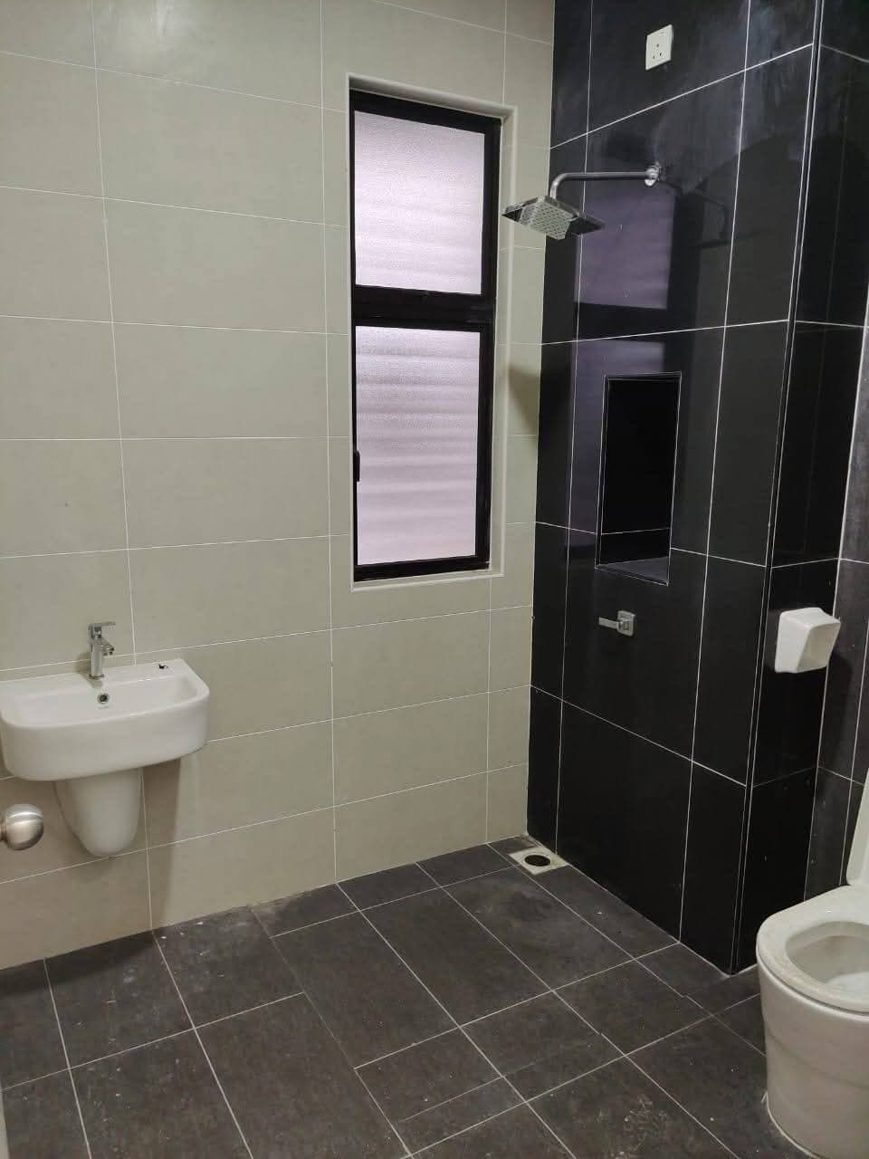 Semi-D Taman Pulai Hijauan 11