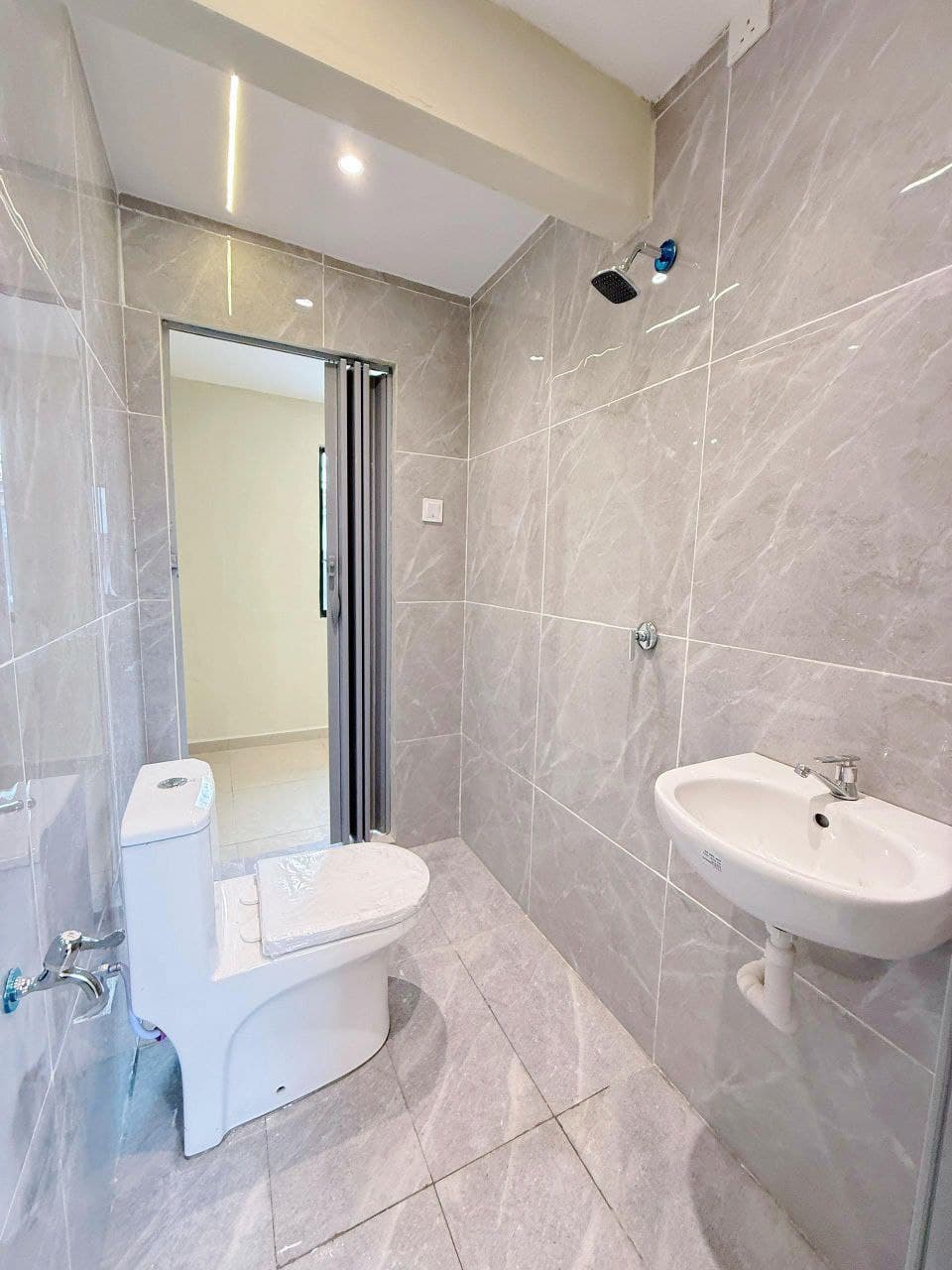 Double Storey Bandar Seri Alam 10