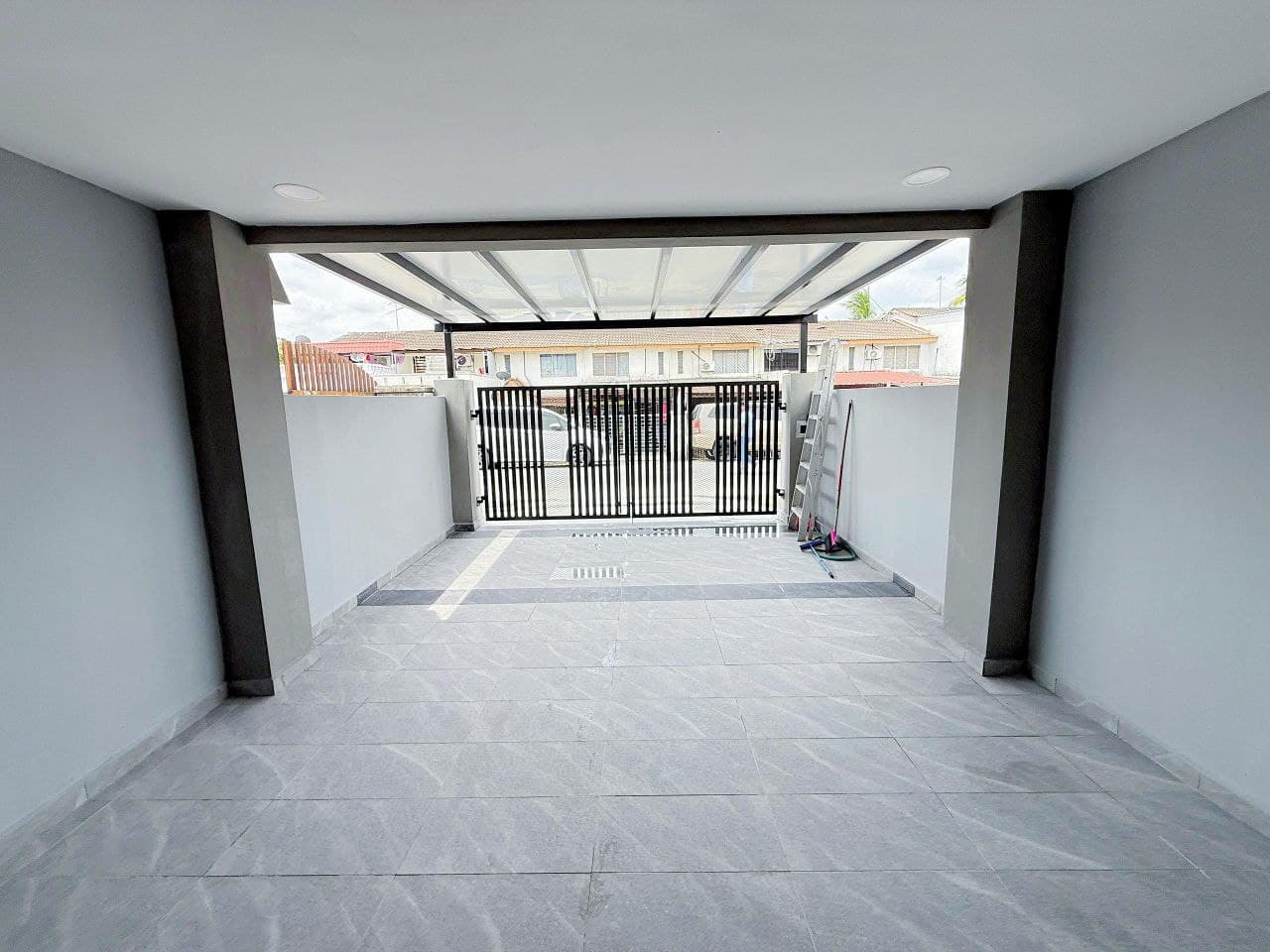 Double Storey Bandar Seri Alam 5