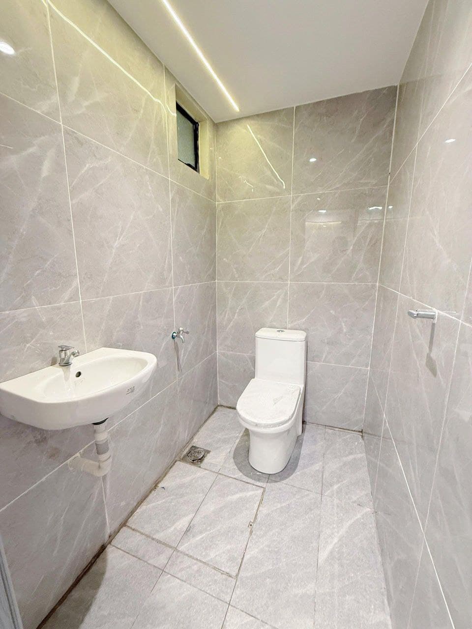 Double Storey Bandar Seri Alam 13