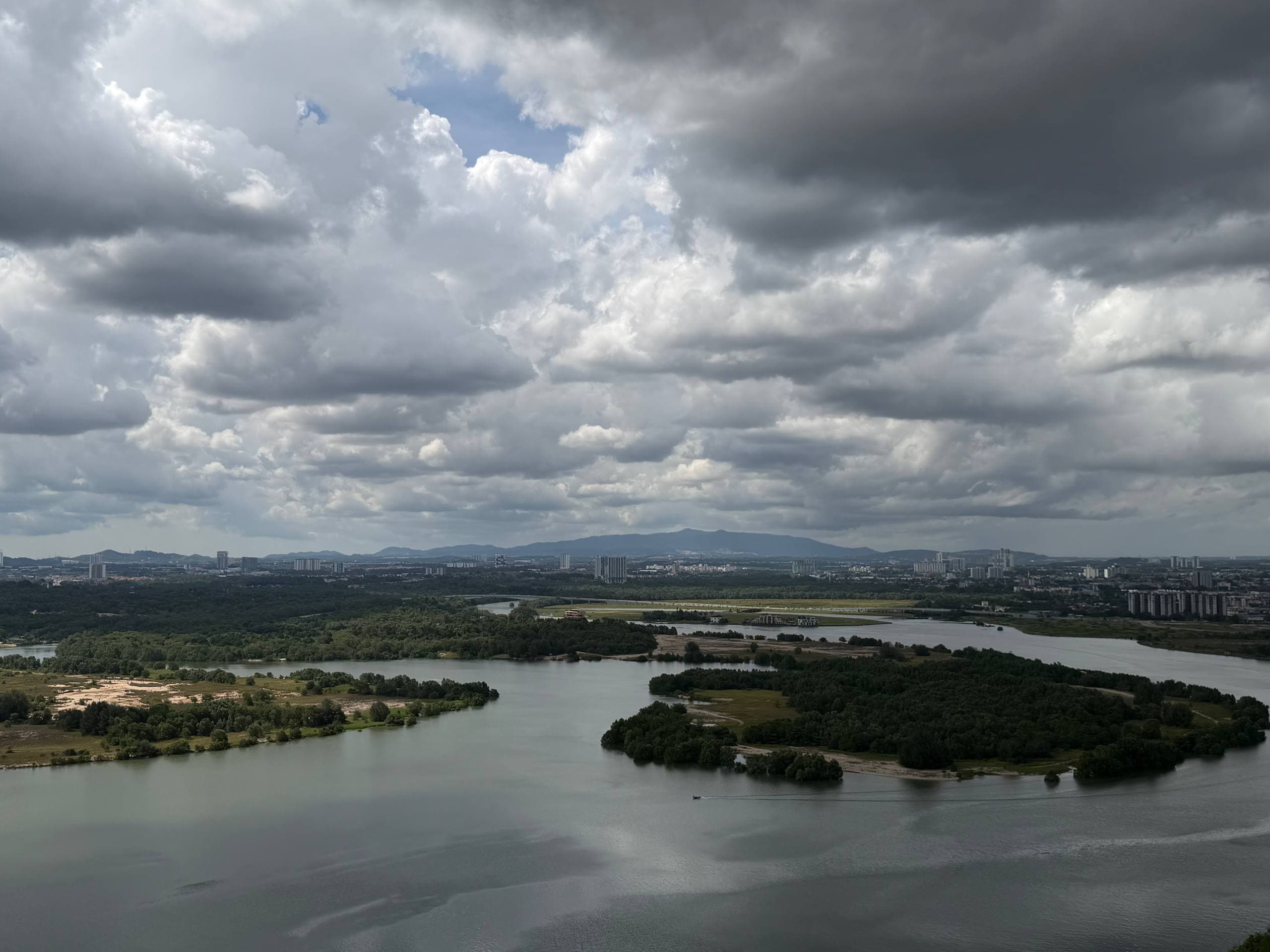 Condominium Country Garden Danga Bay 31