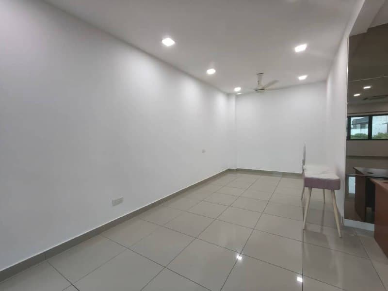 Three Storey Cluster House Taman Mutiara Mas 17