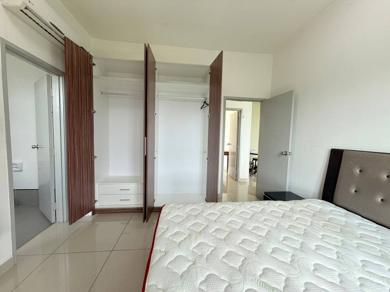 Luxury Apartment Larkin 9