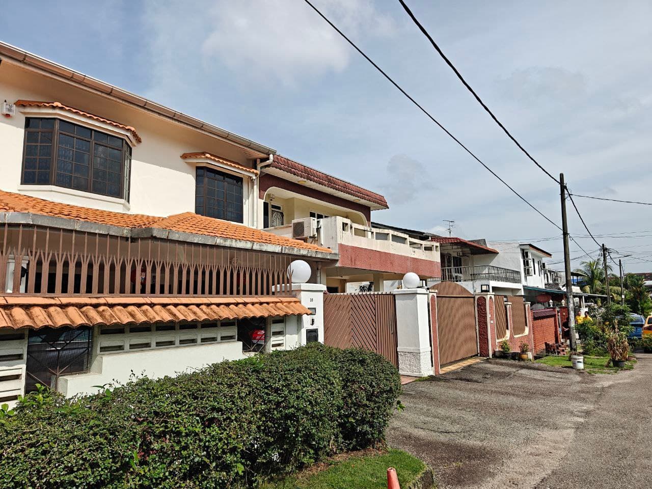 Double Storey Semi D Taman Maju Jaya 4