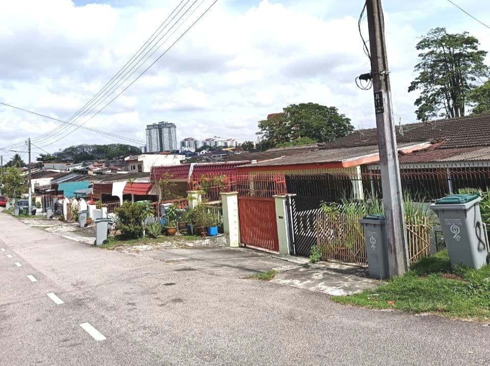 Single Storey Terrace Taman Abad – photo 1