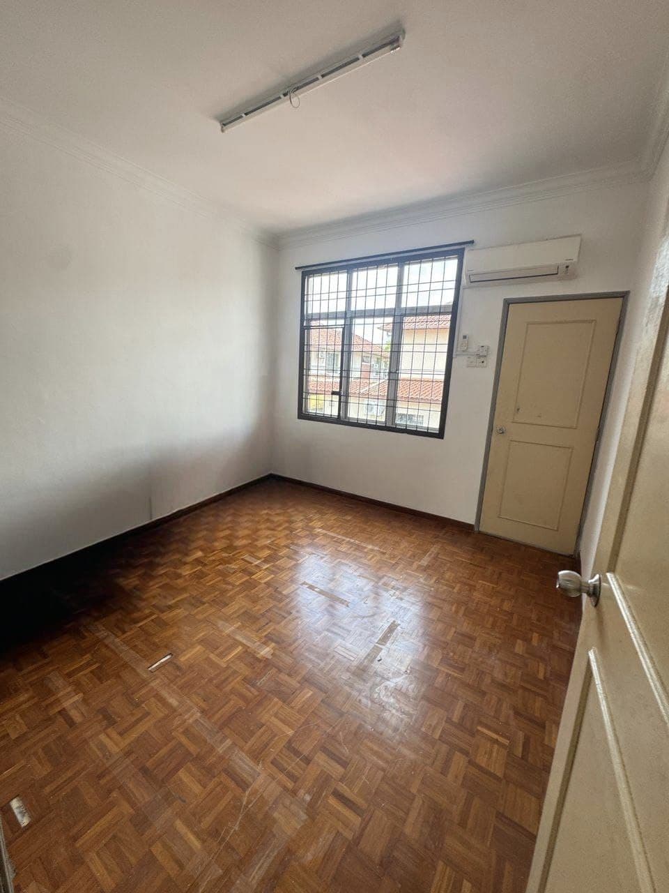 Double Storey Superlink Taman Impian Emas 13