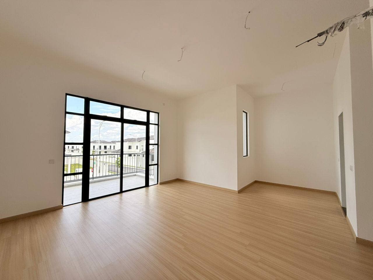 Double Storey Corner Lot The Commune Eco Botanic 6