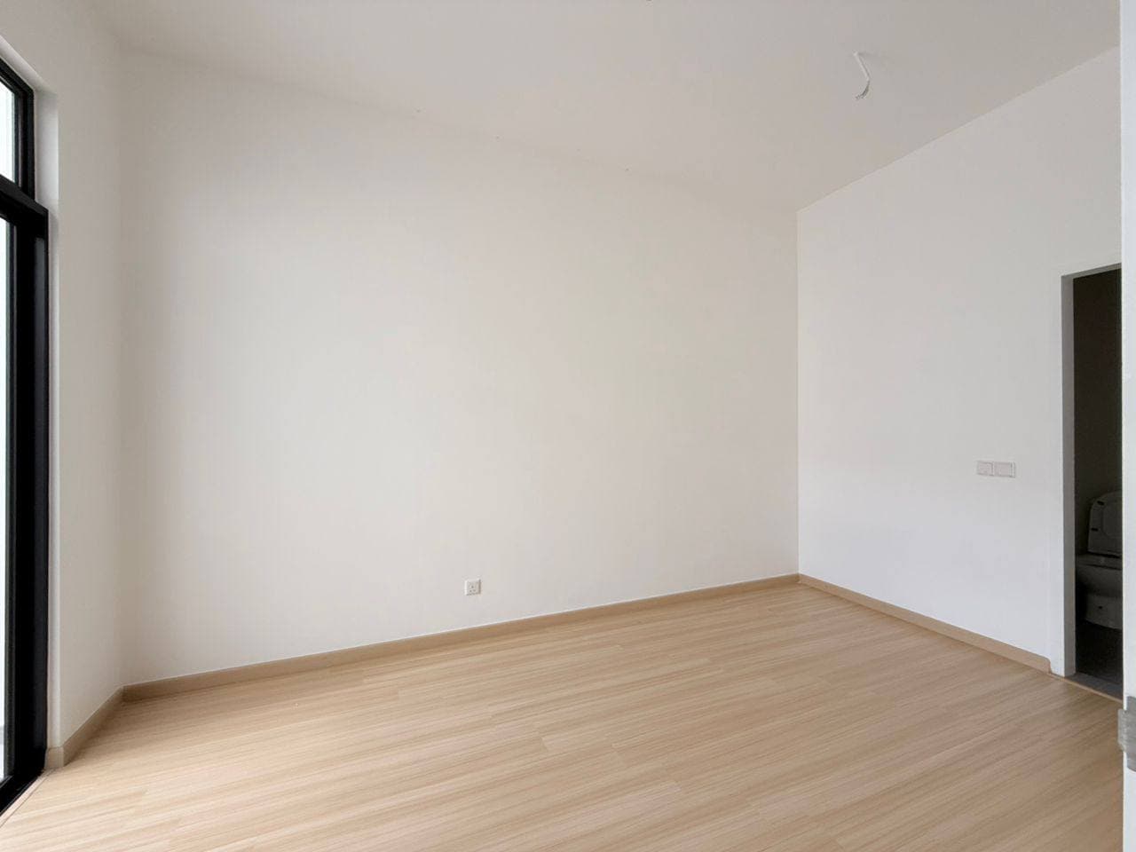 Double Storey Corner Lot The Commune Eco Botanic 11