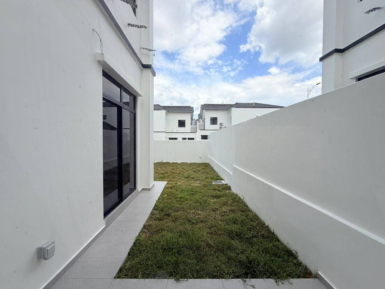 Double Storey Corner Lot The Commune Eco Botanic 16