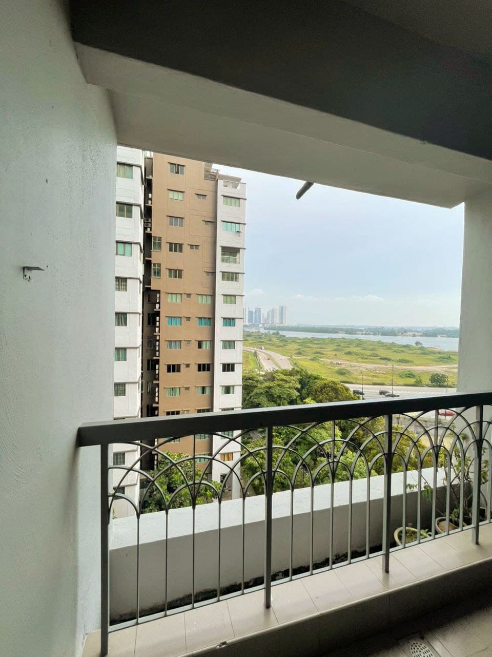 Condominium Tampoi 2