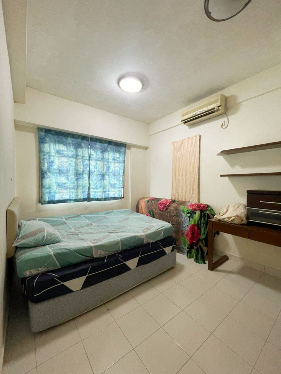 Condominium Tampoi 5