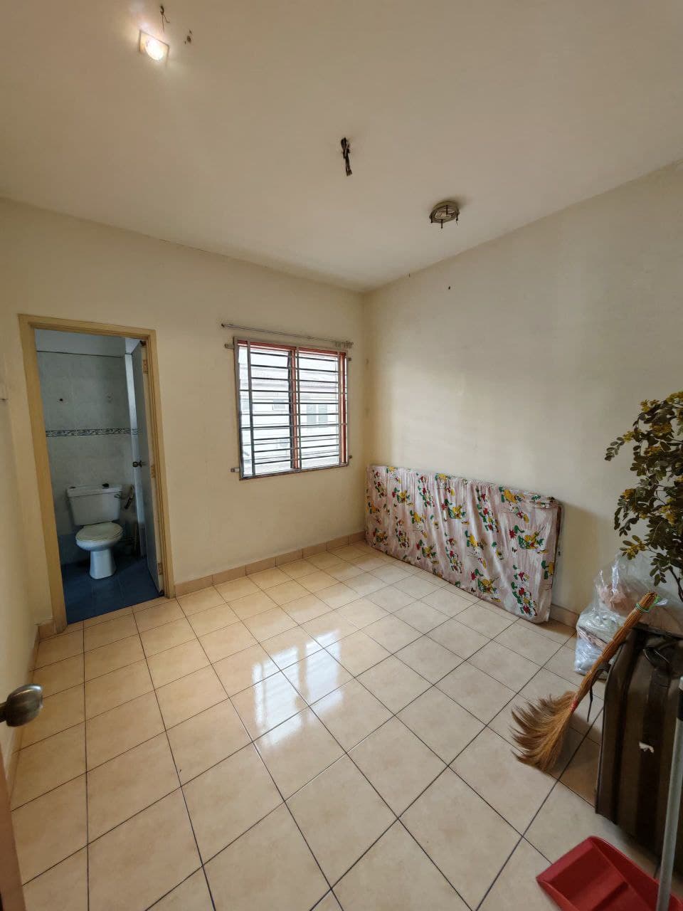 Double Storey Corner Lot Taman Mutiara Rini 15