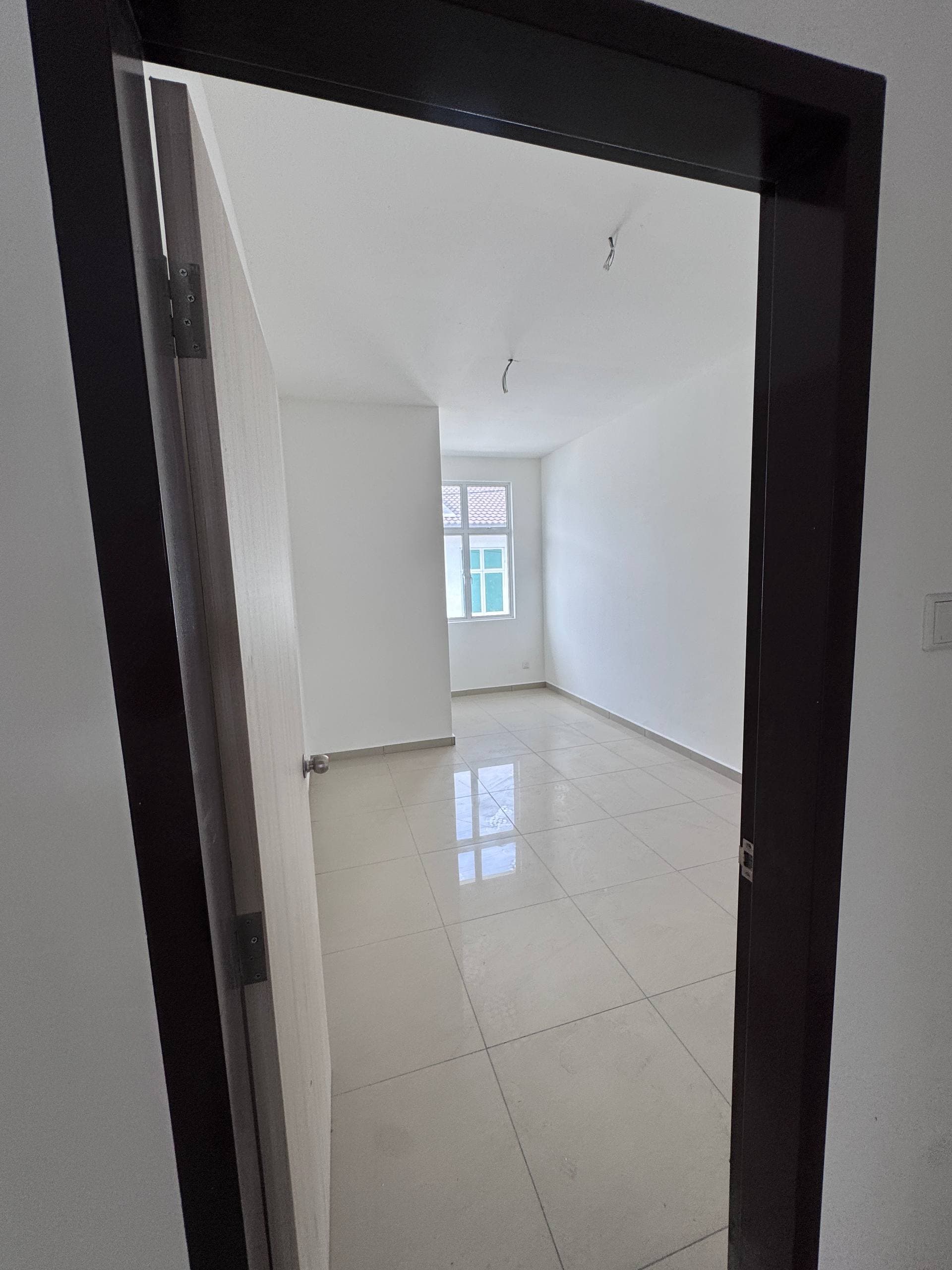 Double Storey Terrace House Bandar Layangkasa 7