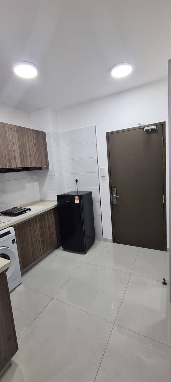 Service Apartment Country Garden Sentral 5
