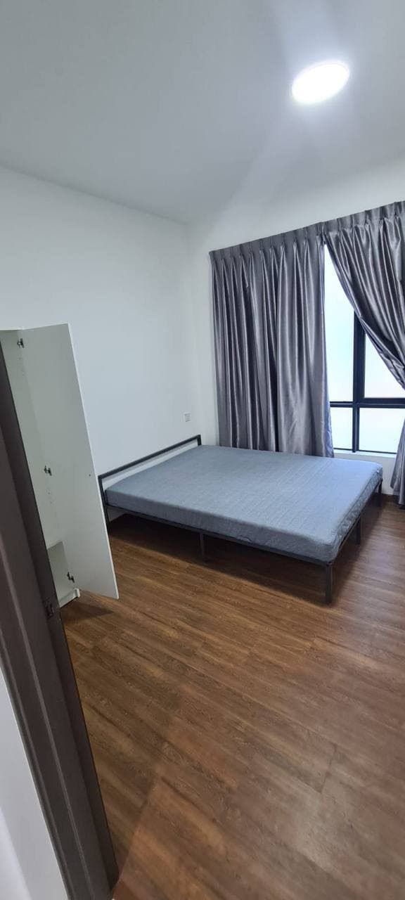 Service Apartment Country Garden Sentral 13